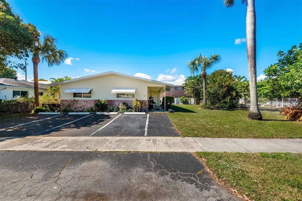 321 SE 1st Avenue Pompano Beach FL 33060