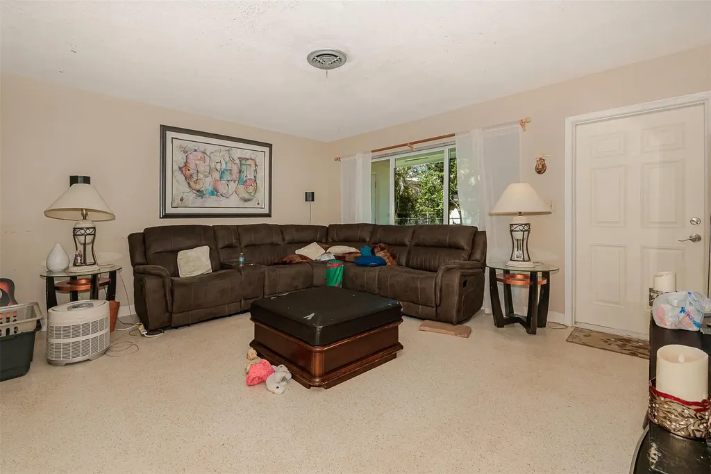 321 SE 1st Avenue Pompano Beach FL 33060