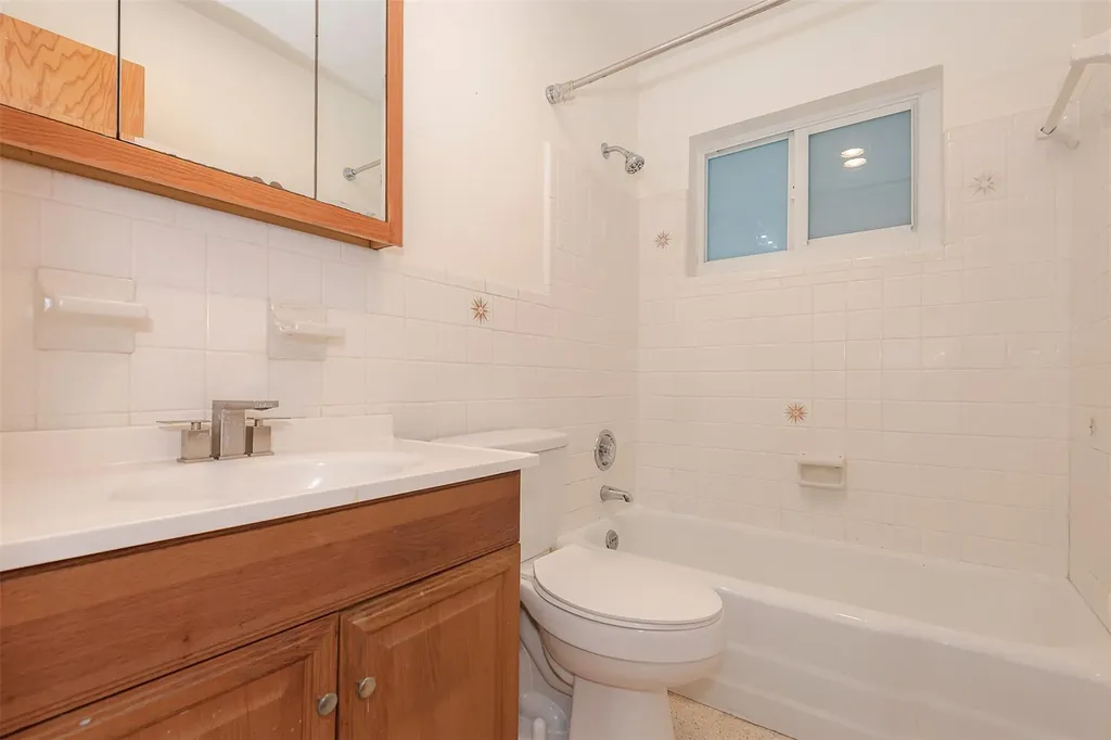 321 SE 1st Avenue Pompano Beach FL 33060