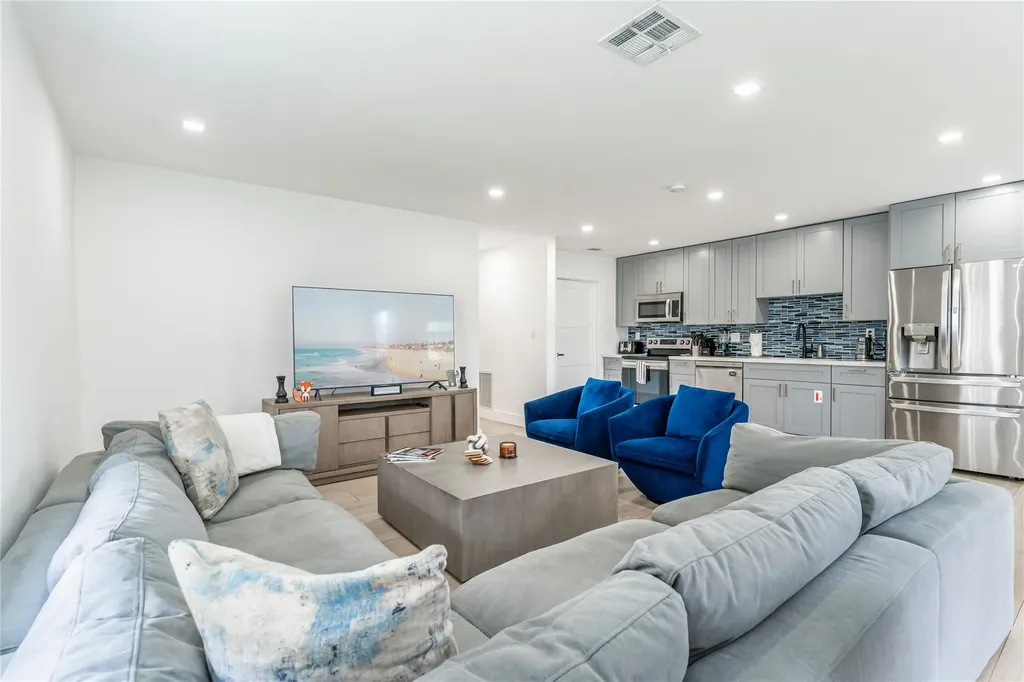 825 SW 14th Street Fort Lauderdale FL 33315