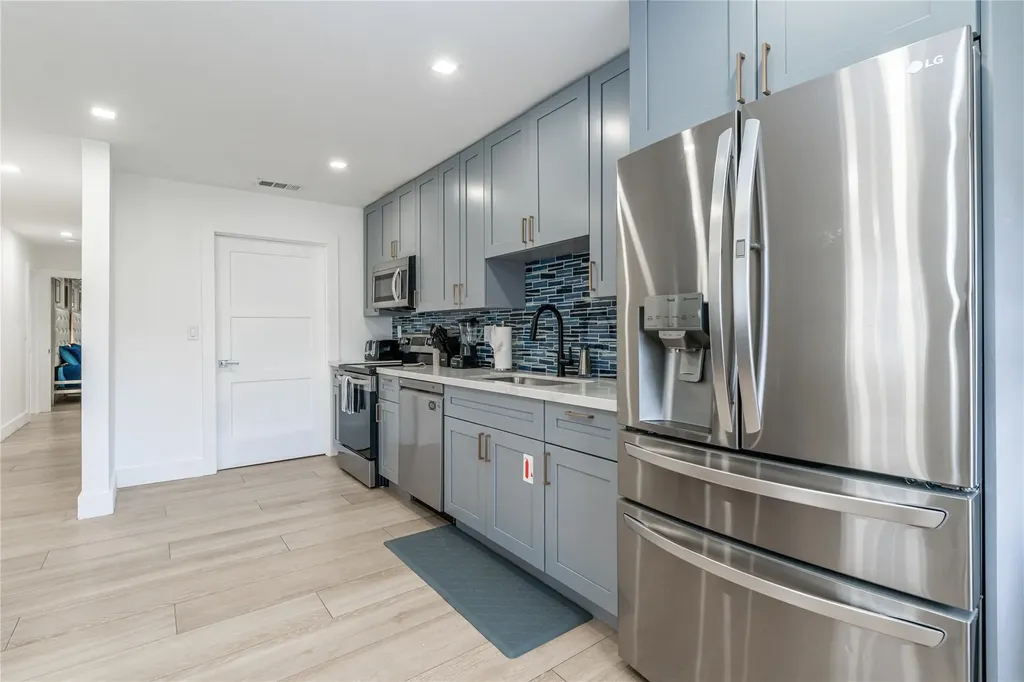 825 SW 14th Street Fort Lauderdale FL 33315