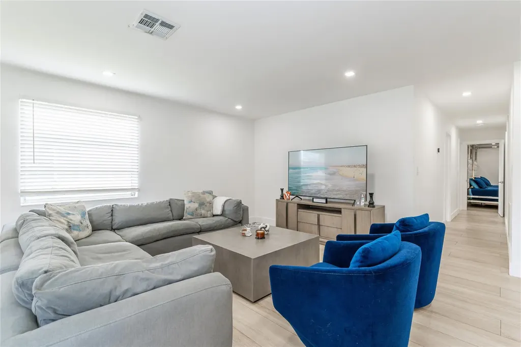 825 SW 14th Street Fort Lauderdale FL 33315