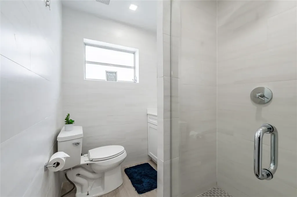 825 SW 14th Street Fort Lauderdale FL 33315