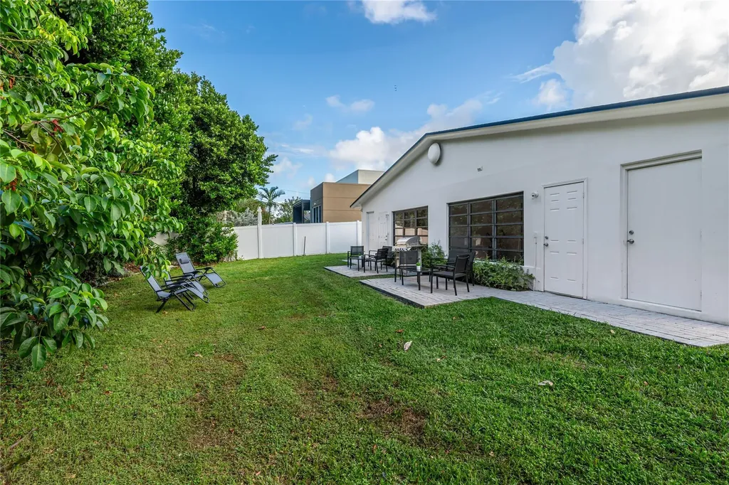 825 SW 14th Street Fort Lauderdale FL 33315