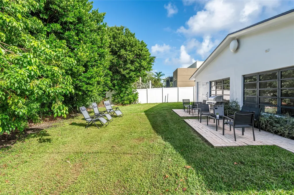 825 SW 14th Street Fort Lauderdale FL 33315