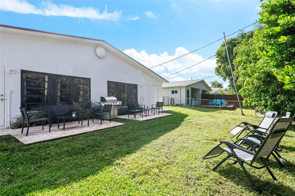 825 SW 14th Street Fort Lauderdale FL 33315
