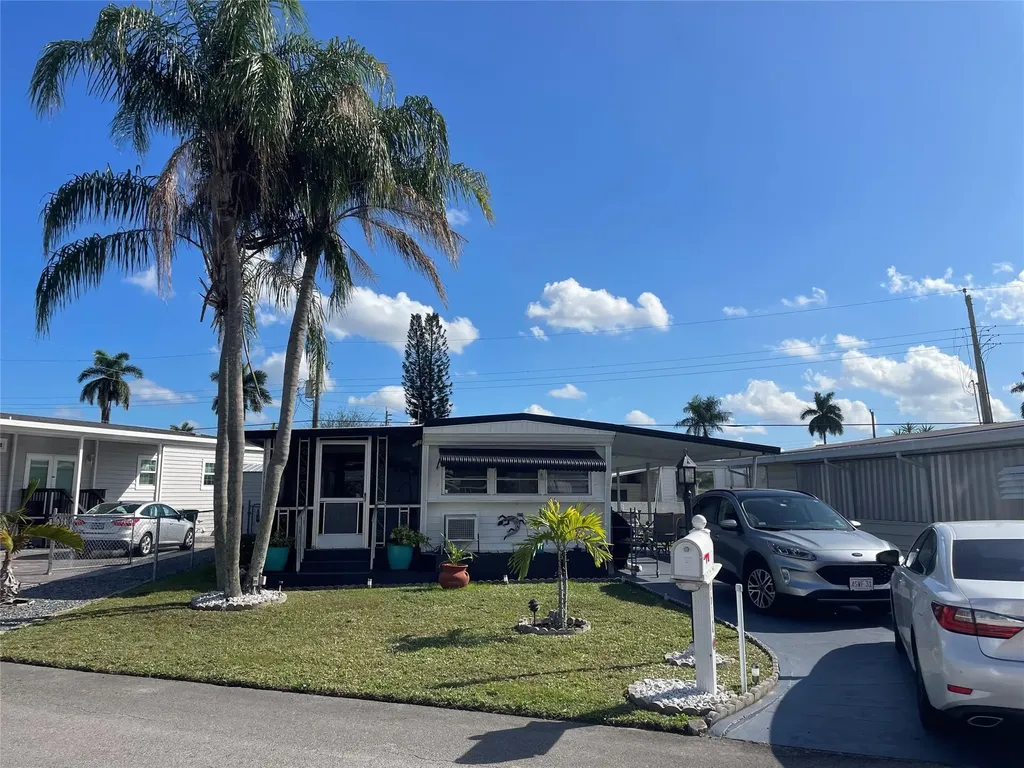 8610 SW 18th Court Davie FL 33324
