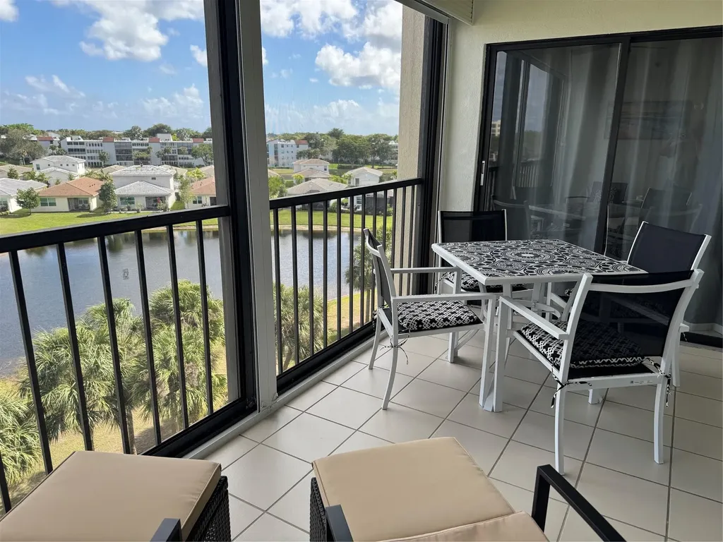7260 Kinghurst Drive Delray Beach FL 33446