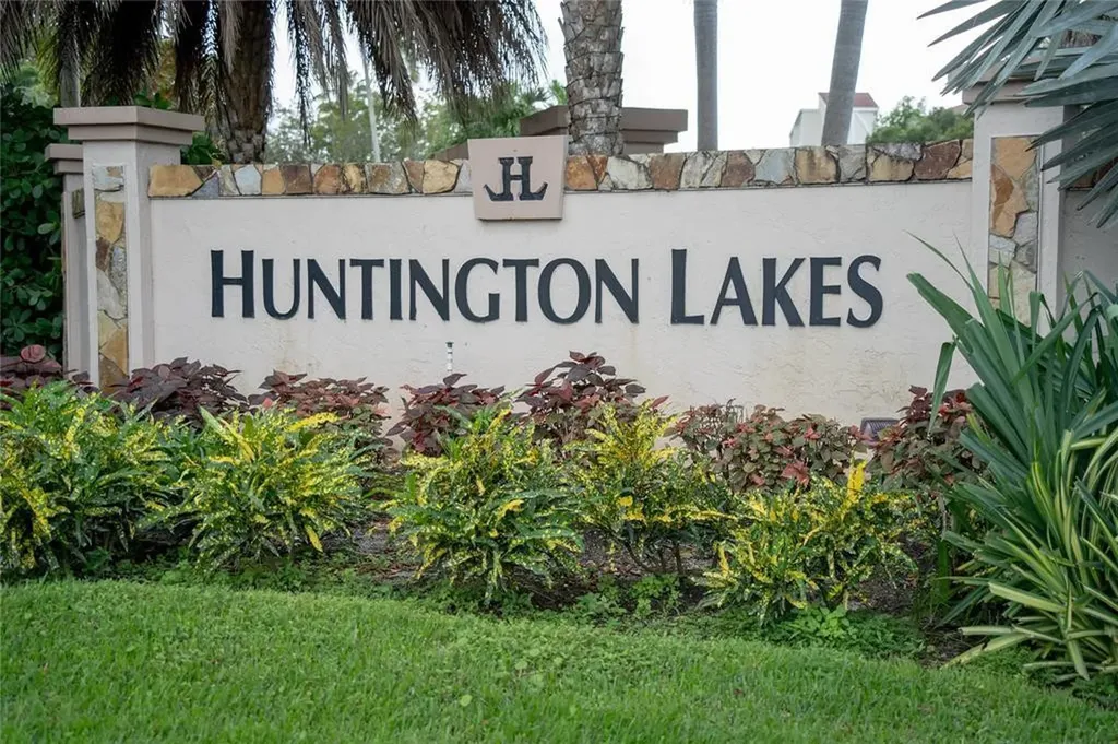 7260 Kinghurst Drive Delray Beach FL 33446