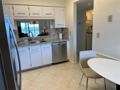 7260 Kinghurst Drive Delray Beach FL 33446