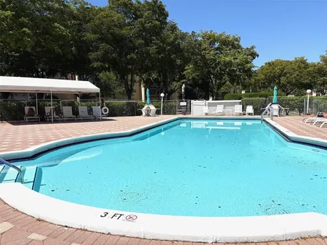 1055 Country Club Drive Margate FL 33063