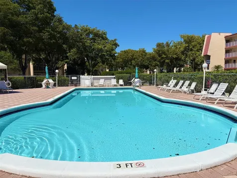 1055 Country Club Drive Margate FL 33063
