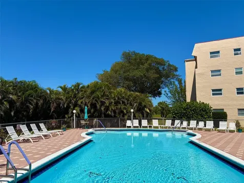 1055 Country Club Drive Margate FL 33063