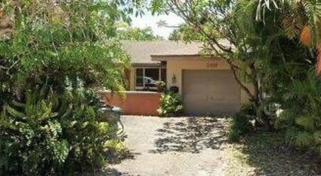 3439 NE 20th Avenue Oakland Park FL 33306