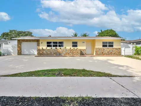 10521 Taft Street Pembroke Pines FL 33026