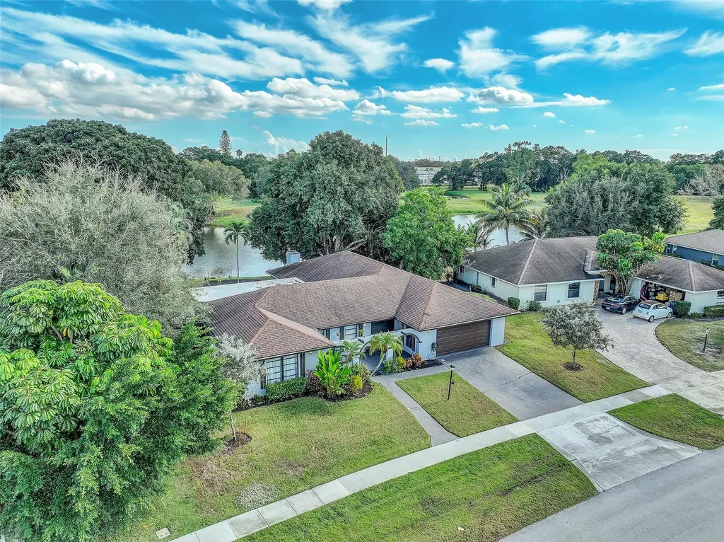 1618 The 12th Fairway Wellington FL 33414