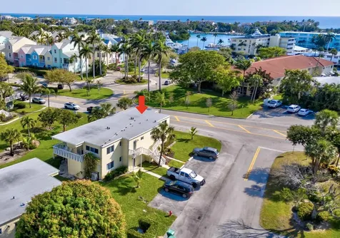 2755 NE 28th Avenue Lighthouse Point FL 33064