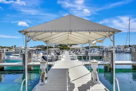 2755 NE 28th Avenue Lighthouse Point FL 33064