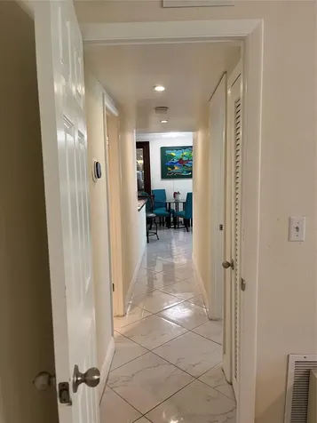 639 W Oakland Park Boulevard Oakland Park FL 33311