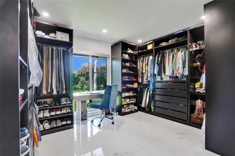 4030 Bayview Drive Fort Lauderdale FL 33308