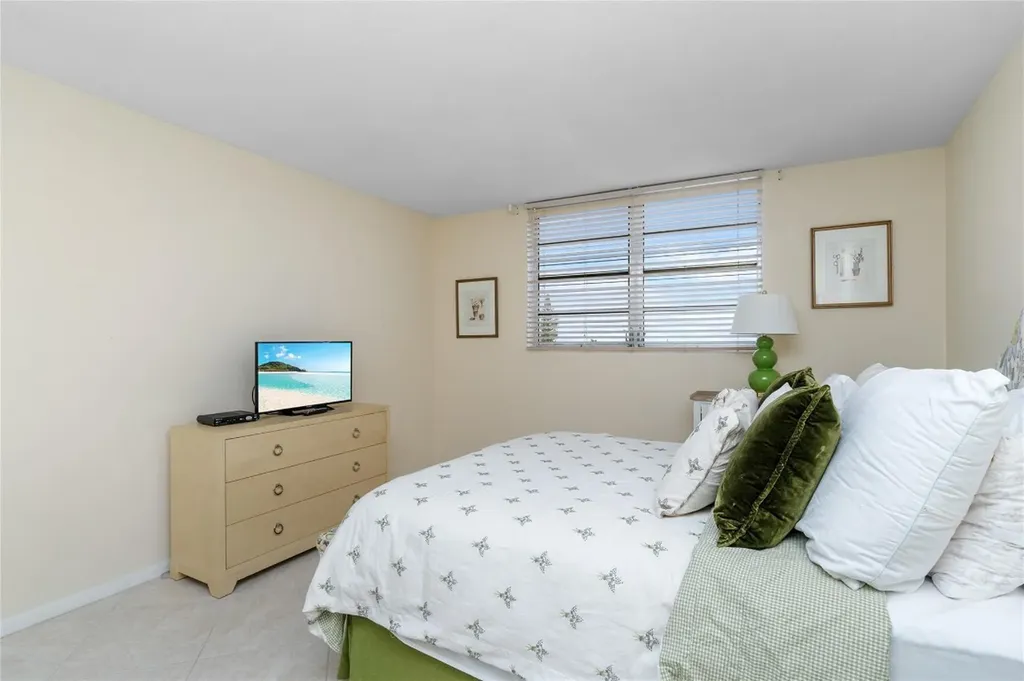 2731 NE 14th Street Causeway Pompano Beach FL 33062