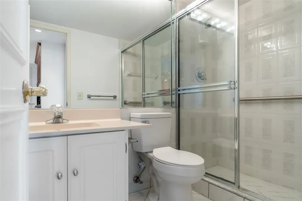 2731 NE 14th Street Causeway Pompano Beach FL 33062