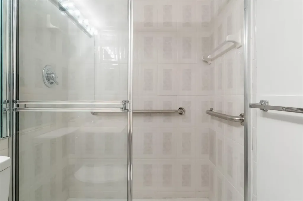 2731 NE 14th Street Causeway Pompano Beach FL 33062