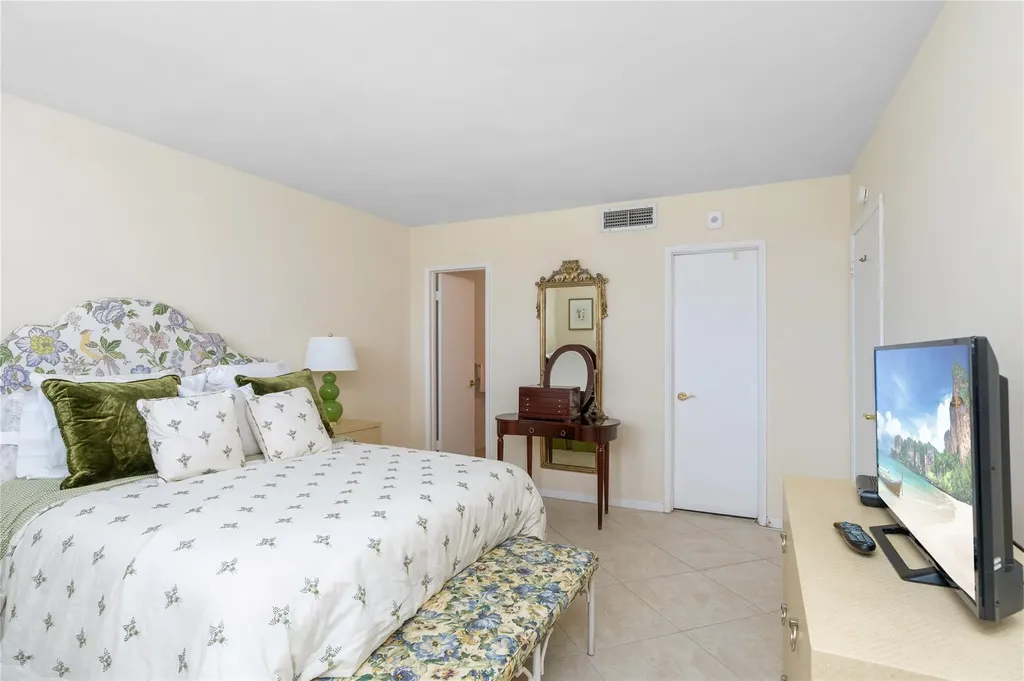 2731 NE 14th Street Causeway Pompano Beach FL 33062