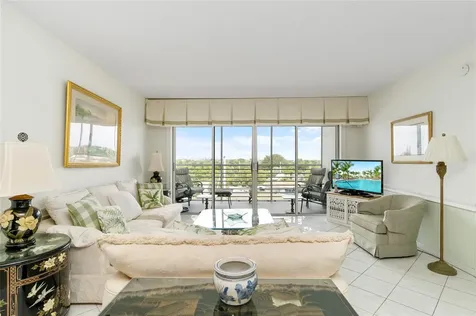 2731 NE 14th Street Causeway Pompano Beach FL 33062