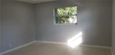 5800 NW 73rd Avenue Tamarac FL 33321