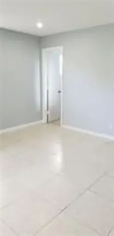 5800 NW 73rd Avenue Tamarac FL 33321