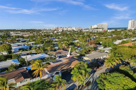 2585 SE 3rd Street Pompano Beach FL 33062