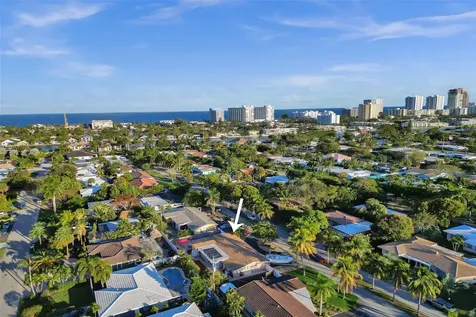 2585 SE 3rd Street Pompano Beach FL 33062