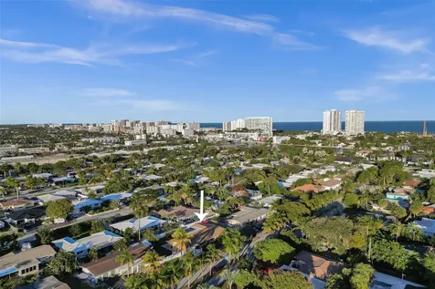 2585 SE 3rd Street Pompano Beach FL 33062