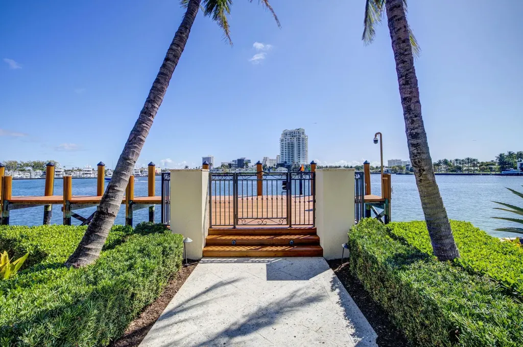 815 Idlewyld Drive Fort Lauderdale FL 33301