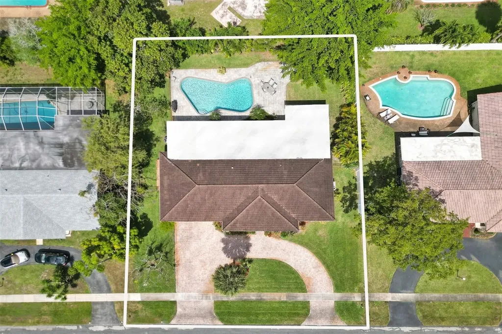 6141 SW 9th Street Plantation FL 33317