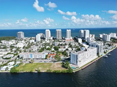527 Orton Avenue Fort Lauderdale FL 33304