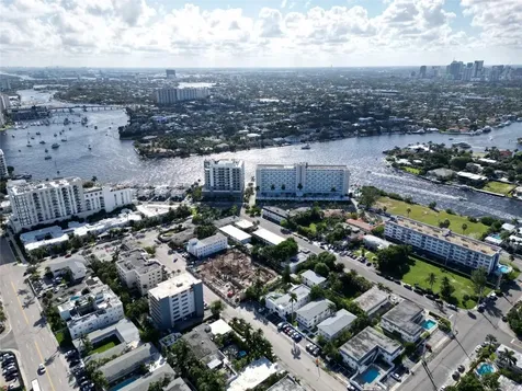 527 Orton Avenue Fort Lauderdale FL 33304