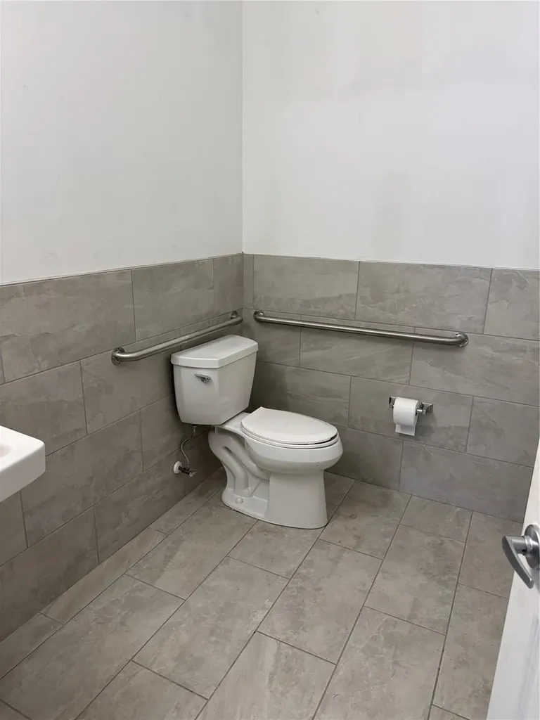 3202 SE Federal Highway Stuart FL 34997