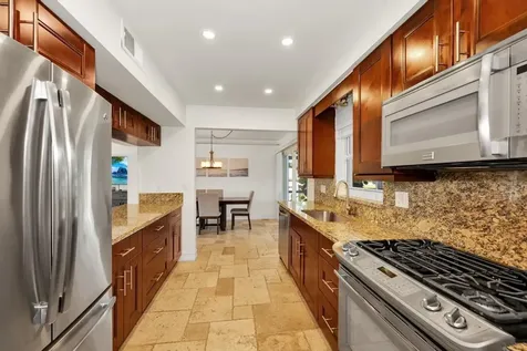 1771 NE 35th Street Oakland Park FL 33334