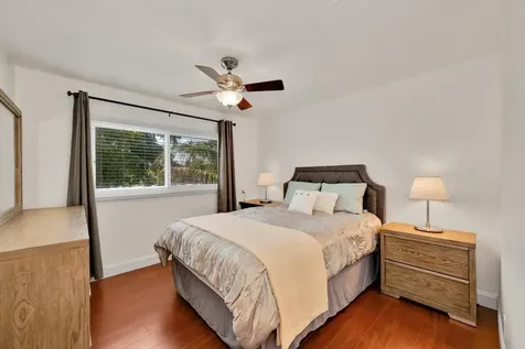 1771 NE 35th Street Oakland Park FL 33334