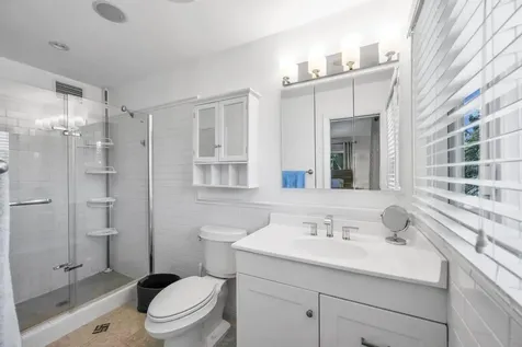 1771 NE 35th Street Oakland Park FL 33334