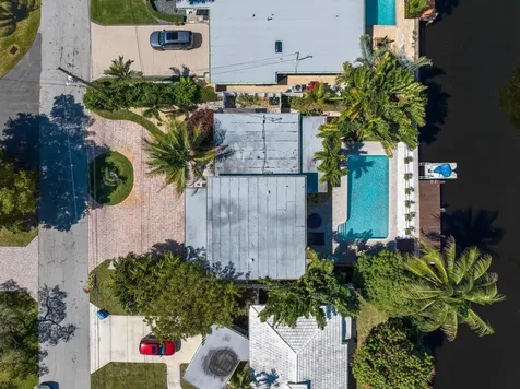 1771 NE 35th Street Oakland Park FL 33334