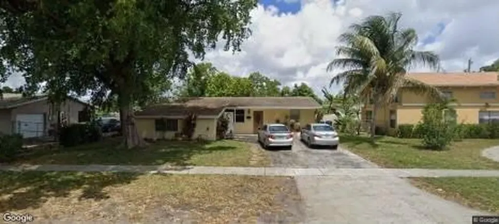 4501 NW 36th Street Lauderdale Lakes FL 33319