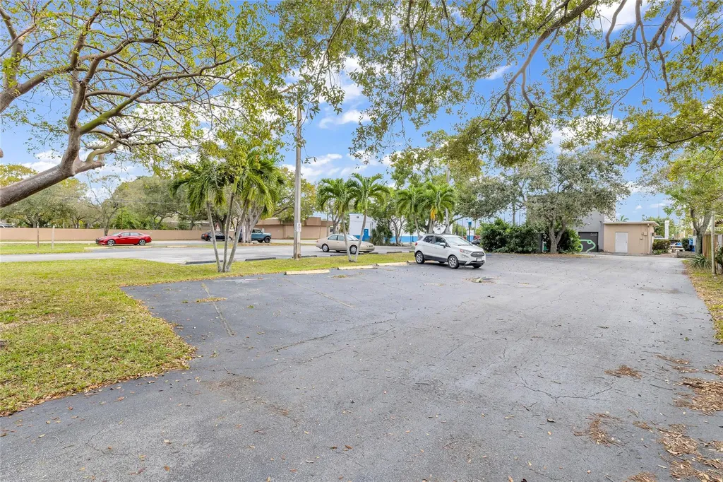 5912 Tyler Street Hollywood FL 33021
