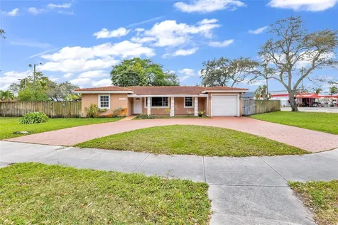 5912 Tyler Street Hollywood FL 33021