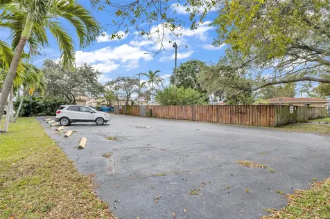 5912 Tyler Street Hollywood FL 33021