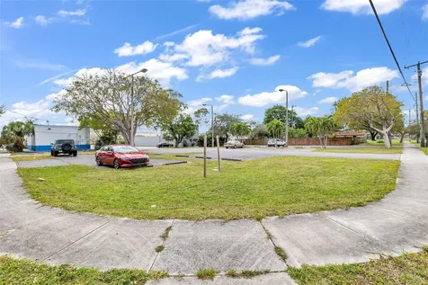 5912 Tyler Street Hollywood FL 33021