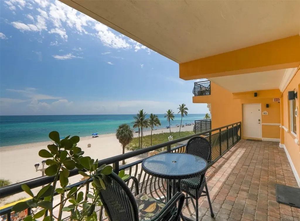 1815 N Surf Road Hollywood FL 33019