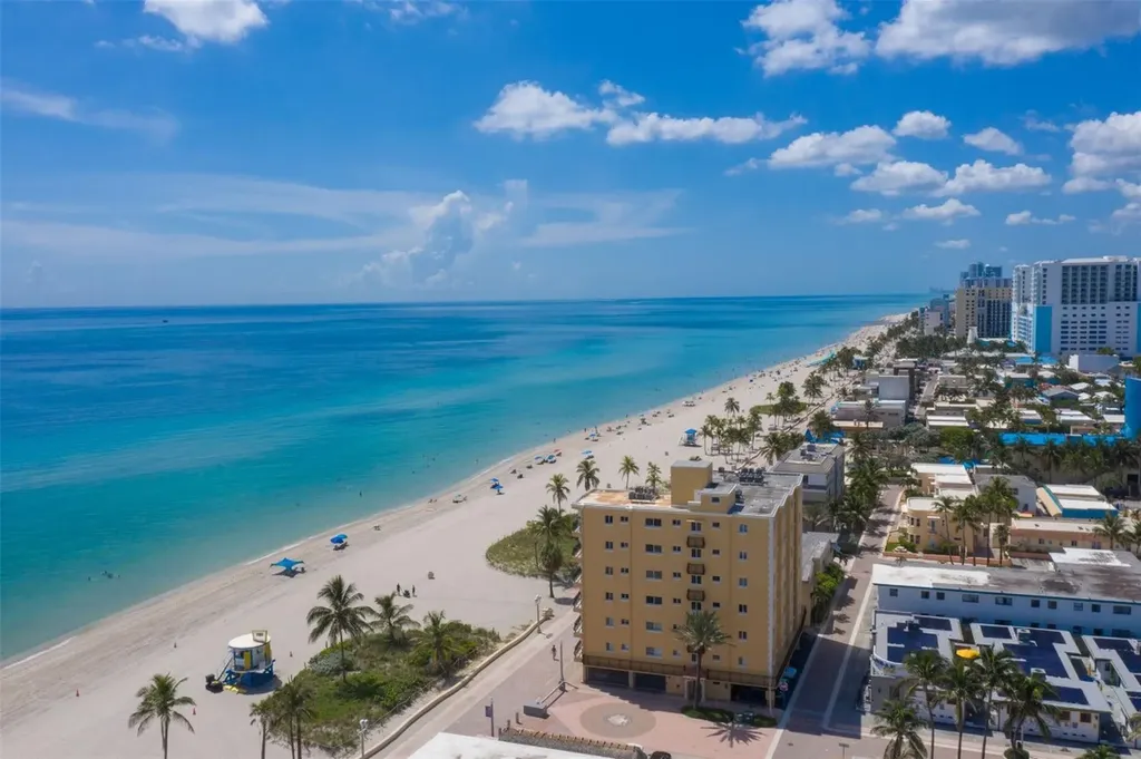 1815 N Surf Road Hollywood FL 33019